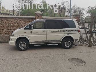 Mitsubishi Delica IV 3.0 AT 4WD