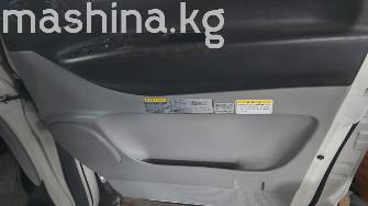Mitsubishi Delica IV 3.0 AT 4WD