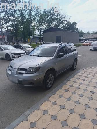 Mitsubishi Outlander I 2.0 MT 4WD