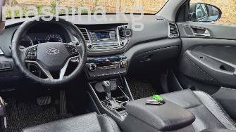 Hyundai Tucson III 2.0d AT
