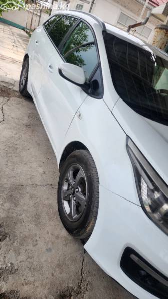 Kia Ceed II Рестайлинг 1.6 MT