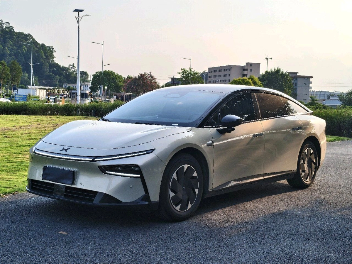 Xpeng P7 Electro AT 4WD