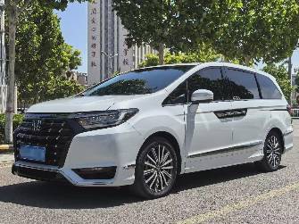 Honda Elysion (China Market) II Рестайлинг 2 2.0hyb CVT