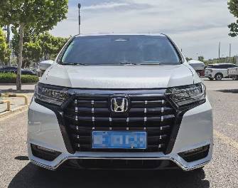 Honda Elysion (China Market) II Рестайлинг 2 2.0hyb CVT