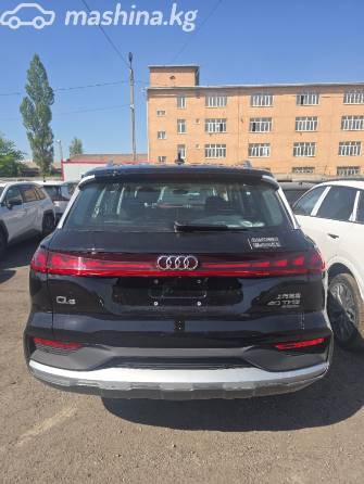 Audi Q6 40 TFSI 2.0 AMT 4WD