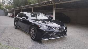 Lexus LS V 500 3.4 AT 4WD