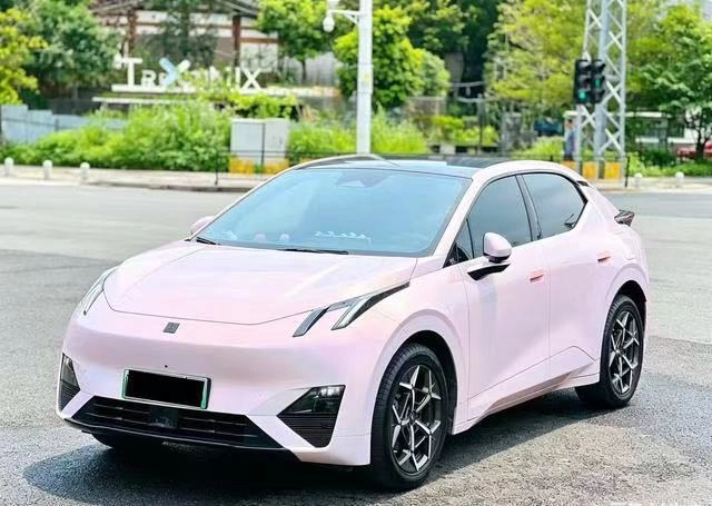 Lynk & Co Z20 Electro AT