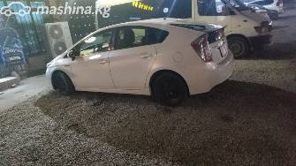 Toyota Prius III Рестайлинг (XW30) 1.8hyb AT