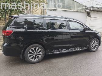 Kia Carnival III 2.2d AT