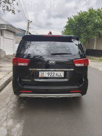 Kia Carnival III 2.2d AT
