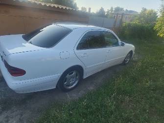 Mercedes-Benz E-Класс II (W210, S210) Рестайлинг 240 2.4 MT