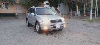 Toyota RAV4 II (XA20) 1.8 MT