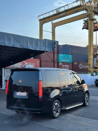 Hyundai Staria 3.5 AT