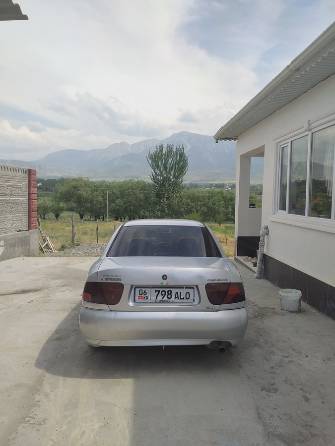 Mitsubishi Carisma 1.6 MT