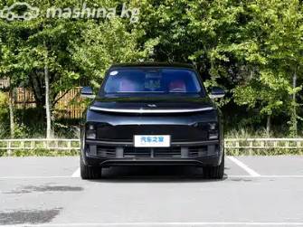 LiXiang L8 Max 1.5hyb AT 4WD