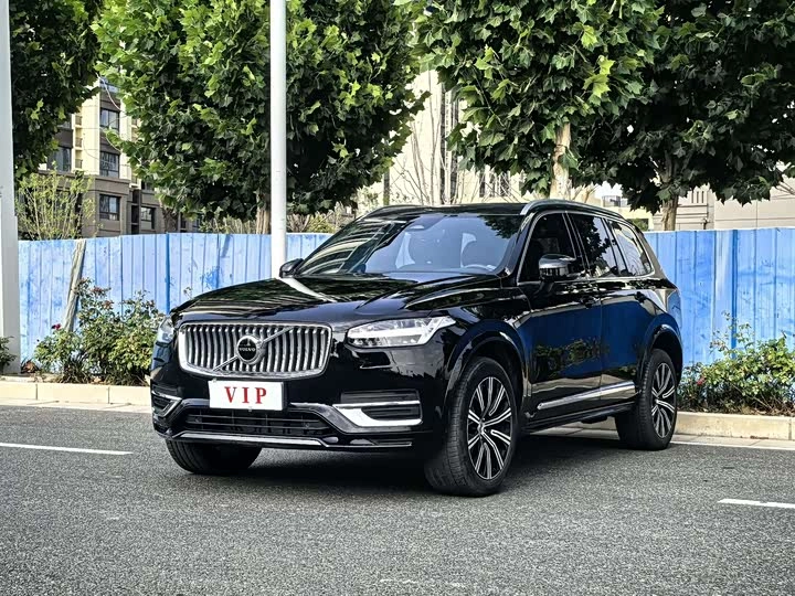 Открыть фото Volvo XC90 II Рестайлинг 2.0 AT