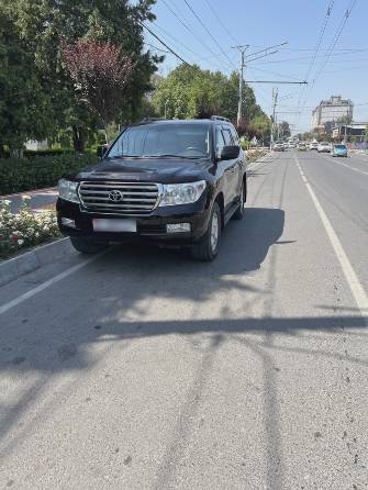 Toyota Land Cruiser 200 Series 4.7 AT 4WD