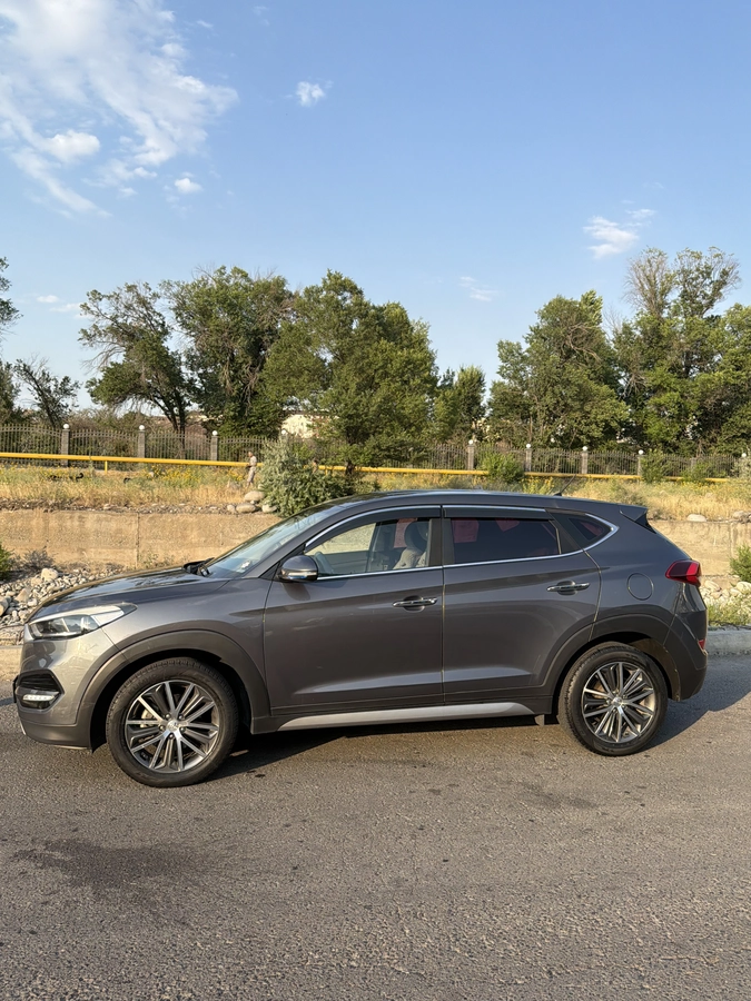 Hyundai Tucson III 1.7d AMT