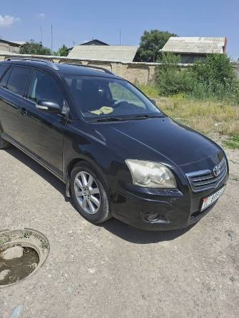 Toyota Avensis II Рестайлинг 1.8 MT