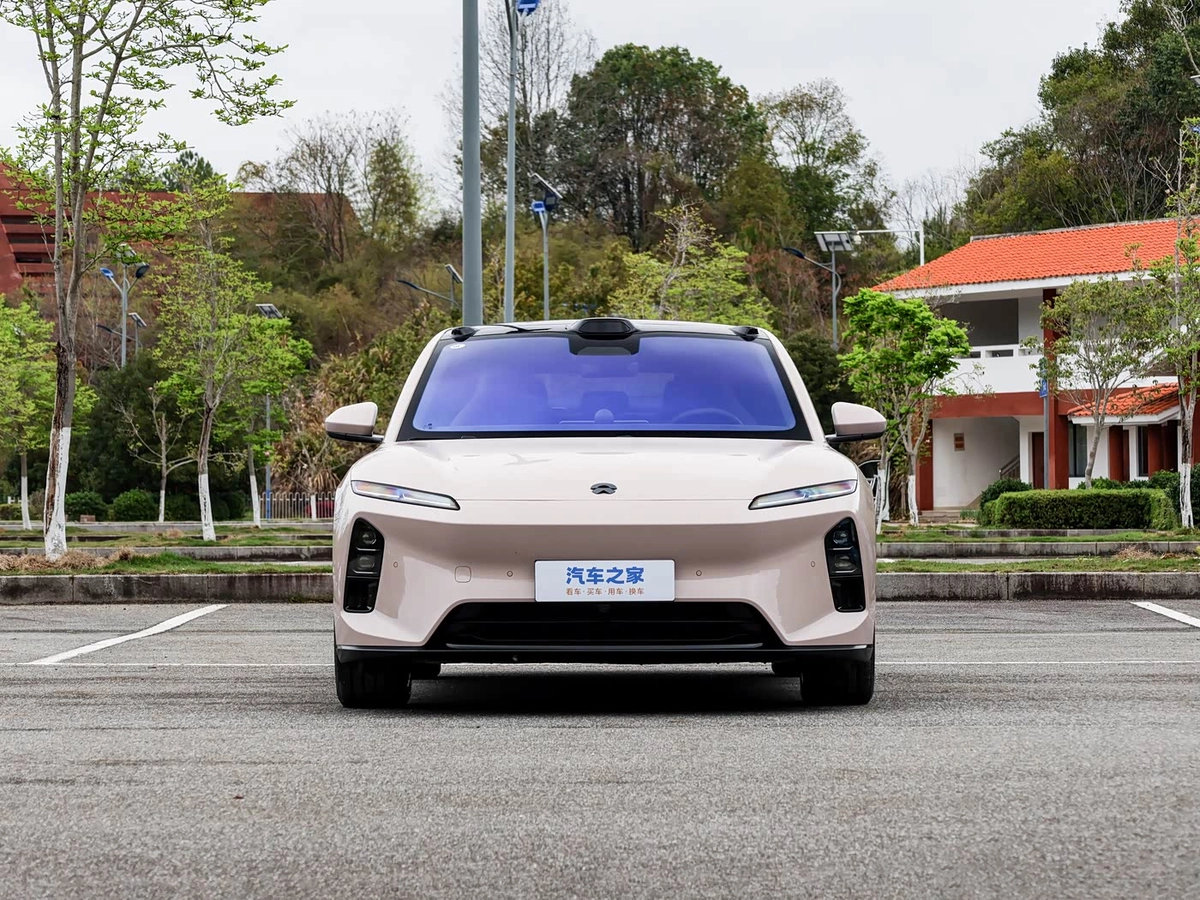 Nio ET5 100 kWh Electro AT 4WD
