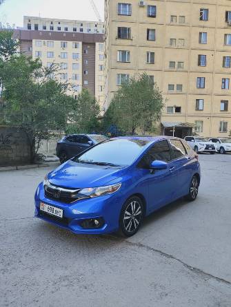 Honda Fit III Рестайлинг 1.5 CVT