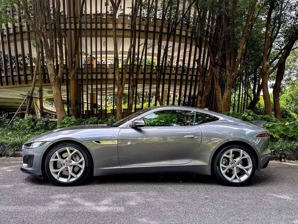 Jaguar F-Type I Рестайлинг 2 R 5.0 AT 4WD