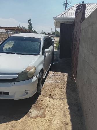 Honda Stream I Рестайлинг 1.7 AT