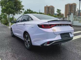 Geely Emgrand L 1.4 CVT