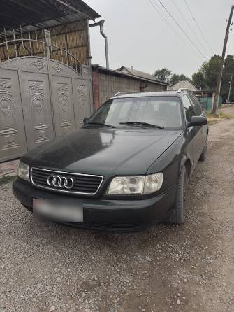Audi A6 I (C4) 2.8 MT