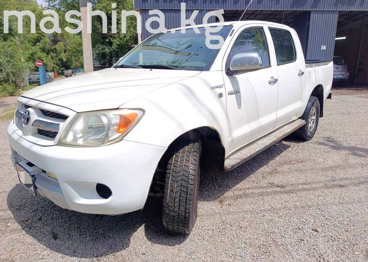 Toyota Hilux VII 2.7 MT 4WD
