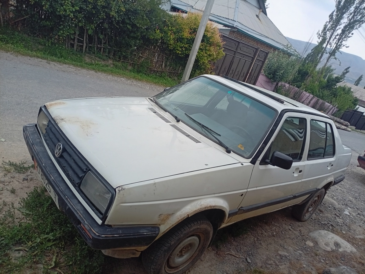 Открыть фото Volkswagen Jetta II 1.8 MT