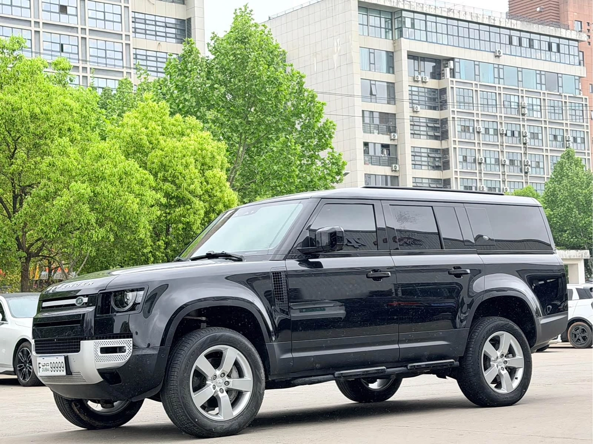Land Rover Defender II 90 2.0 AT 4WD