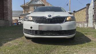 Skoda Rapid I Рестайлинг 1.6 MT