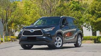 Toyota Grand Highlander 2.5hyb CVT 4WD