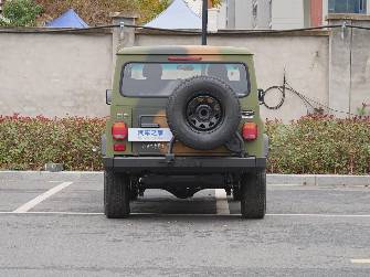 BAW 212 I 2.4 MT 4WD