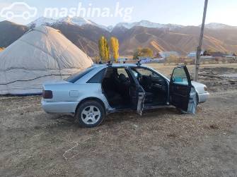 Audi A6 I (C4) 2.6 MT