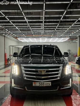 Cadillac Escalade IV 6.2 AT 4WD