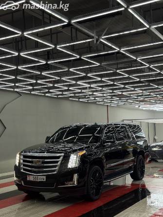 Cadillac Escalade IV 6.2 AT 4WD
