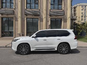 Lexus LX III Рестайлинг 2 570 5.7 AT 4WD