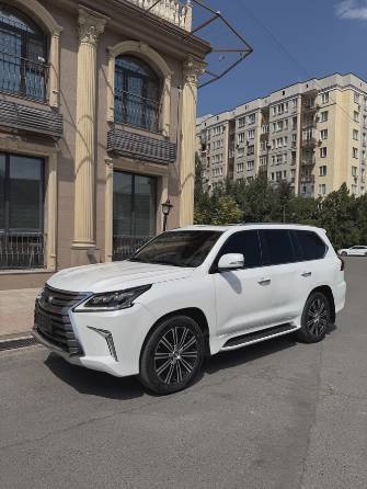 Lexus LX III Рестайлинг 2 570 5.7 AT 4WD