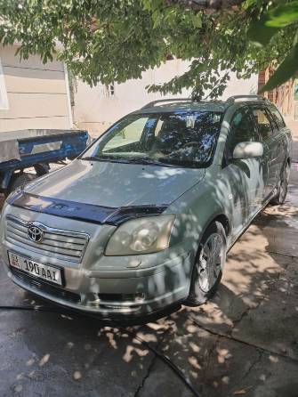 Toyota Avensis II 1.8 MT