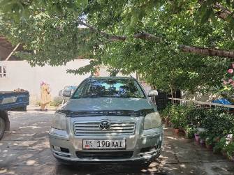 Toyota Avensis II 1.8 MT
