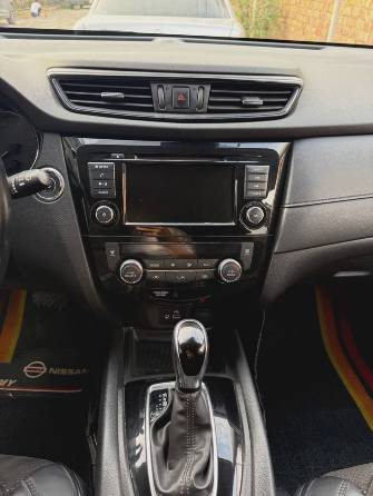 Nissan Rogue II Рестайлинг 2.5 CVT