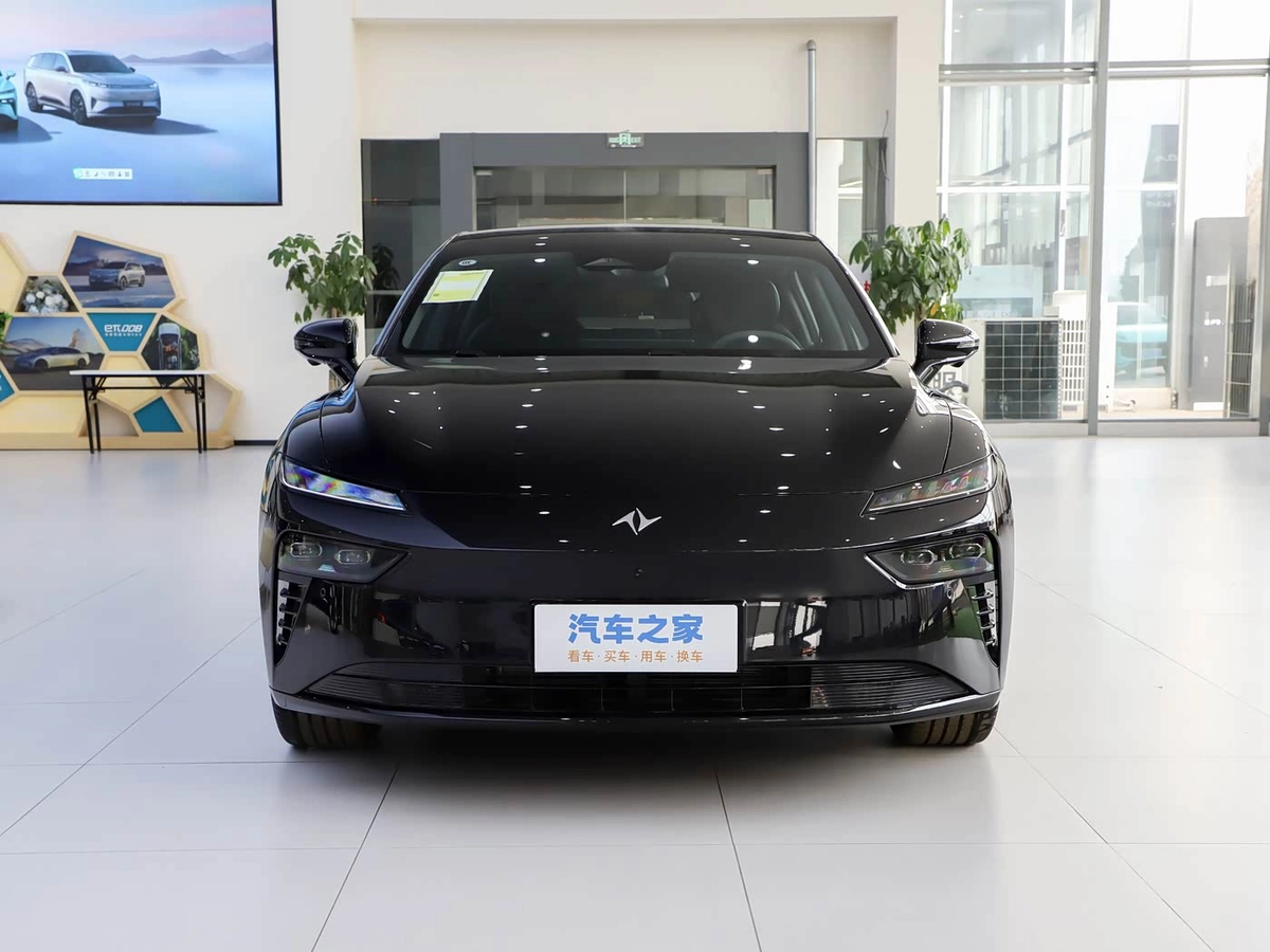 Dongfeng eπ 007 Electro AT