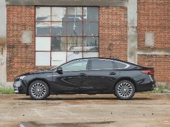 Buick LaCrosse IV 1.5 AT