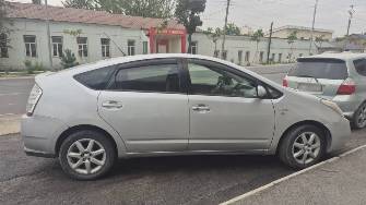Toyota Prius II (XW20) 1.5hyb AT