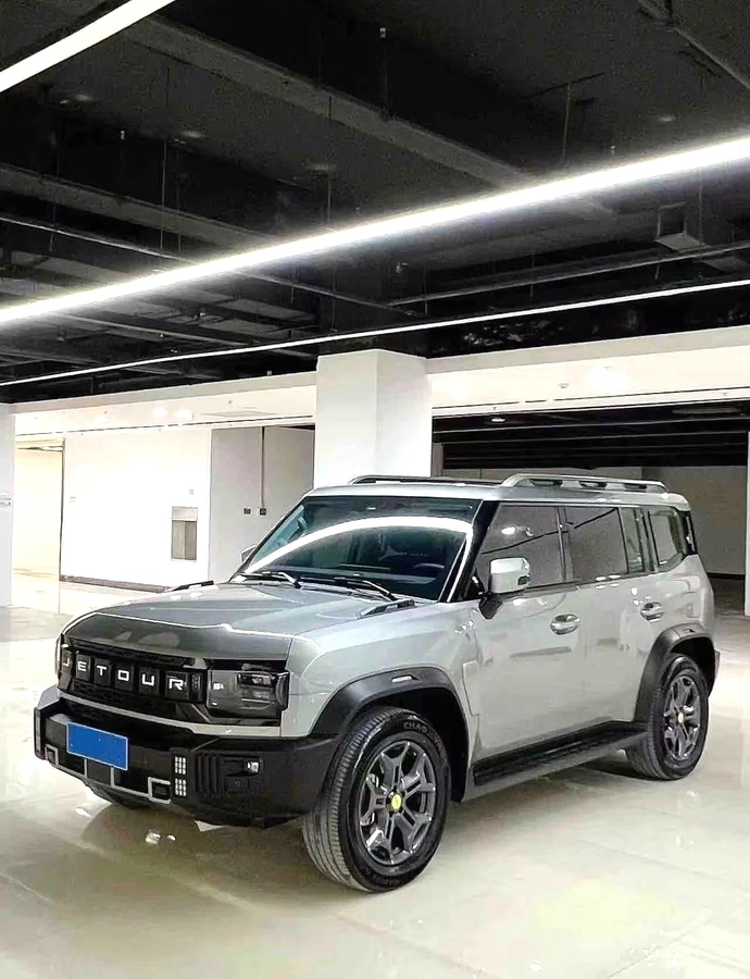 Открыть фото Jetour Traveller 2.0 AT 4WD