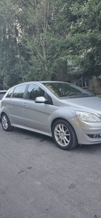 Mercedes-Benz B-Класс I (W245) Рестайлинг 180 1.7 CVT