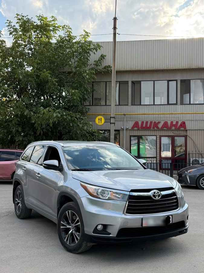 Открыть фото Toyota Highlander III (U50) 3.5 AT 4WD