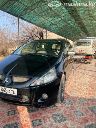 Mitsubishi Grandis 2.4 MT